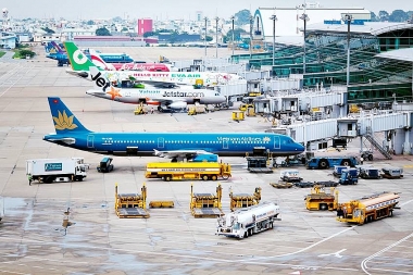 Các nhân tố ảnh hưởng đến sự hài lòng của hành khách đối với chất lượng dịch vụ mặt đất tại Cảng hàng không Quốc tế Tân Sơn Nhất