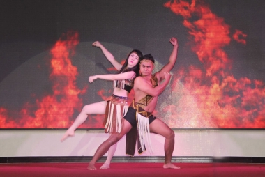 Về với Tây Nguyên