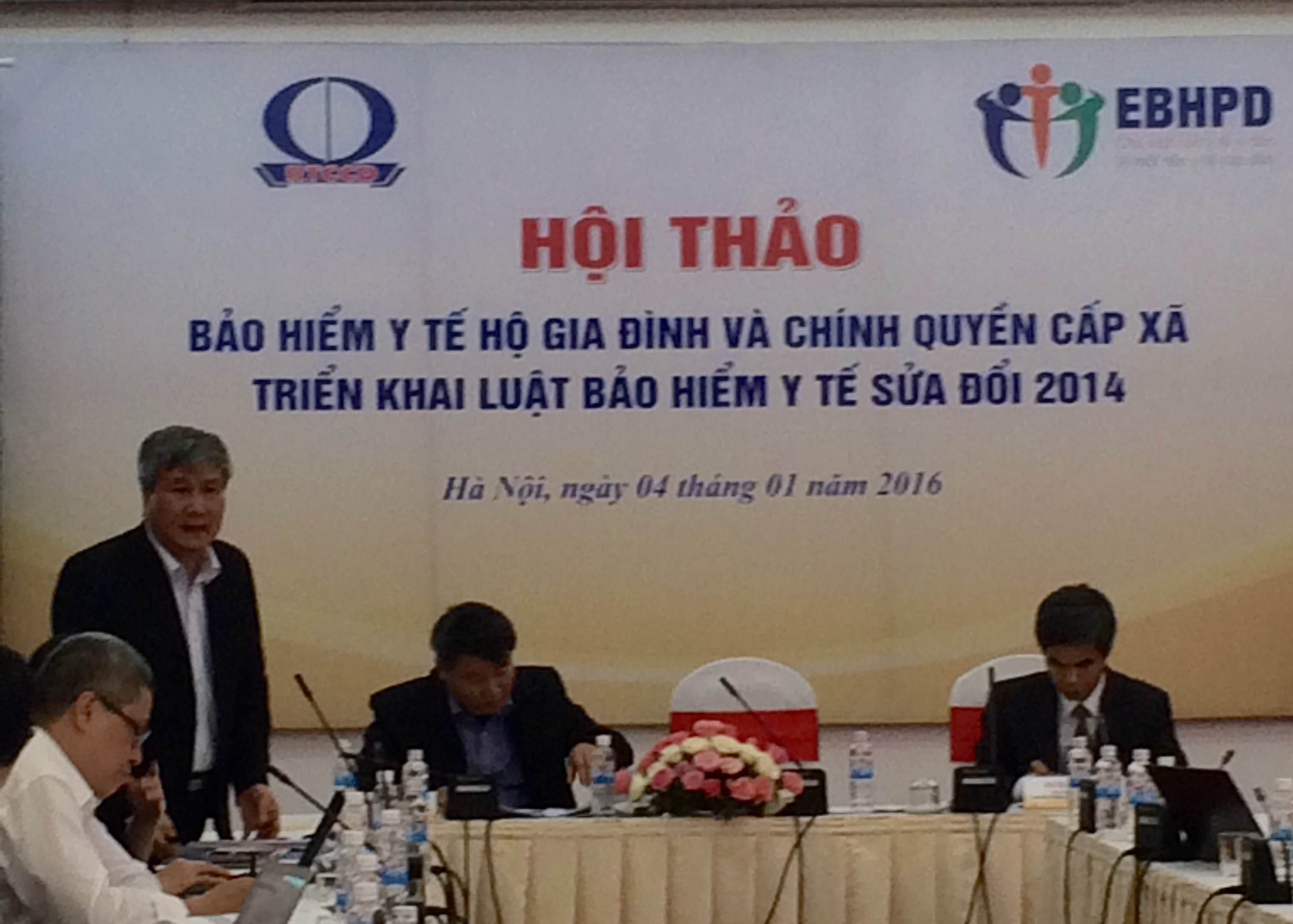Bảo hiểm y tế toàn dân: Trước tiên vẫn phải là vận động