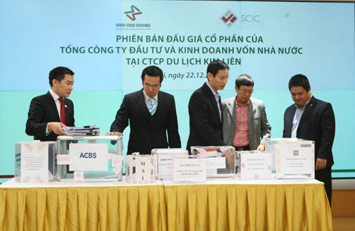 Năm 2015: Thu về gần 6.000 tỷ qua đấu giá cổ phần tại HNX