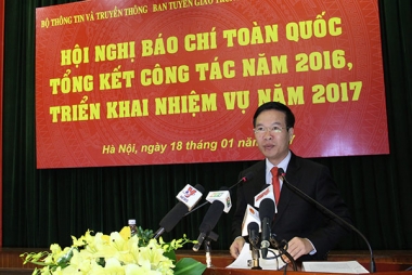 Người làm báo không trau dồi kiến thức, bản lĩnh chính trị, thì sẽ bị tụt hậu