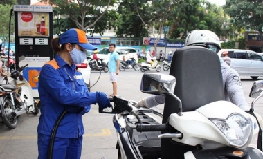 Giá xăng giảm nhẹ trước thềm Tết Nguyên đán