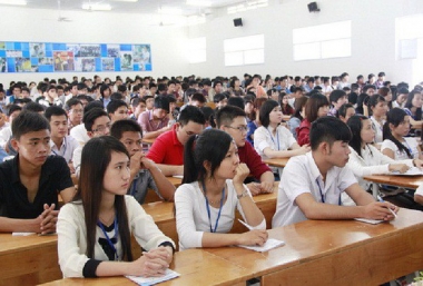 Sinh viên sư phạm phải bồi hoàn phí nếu không làm trong ngành giáo dục