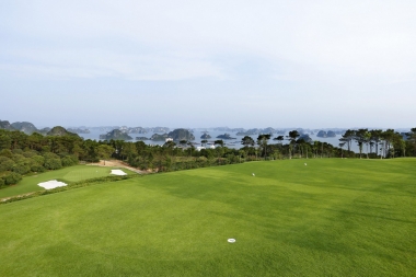 Chiêm ngưỡng “siêu phẩm” FLC Ha Long Golf Club
