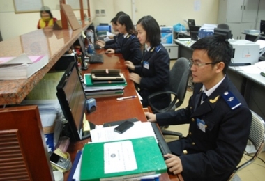 Thu ngân sách 2 tháng đầu năm tăng 2,4% so với cùng kỳ 2015