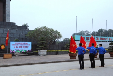 Tuổi trẻ ngành Kế hoạch và Đầu tư báo công dâng Bác