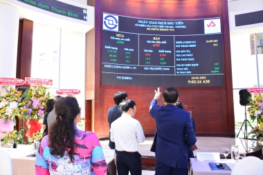Sàn HOSE có nên đón tiếp cổ phiếu mới vào giao dịch?