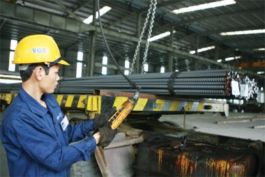 Giải cứu ngành thép: Đừng đổ gánh nặng lên vai người tiêu dùng!