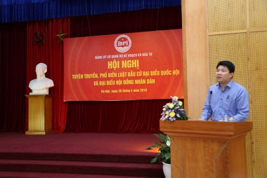 Để sáng suốt lựa chọn những người có đức, có tài vào cơ quan quyền lực cao nhất