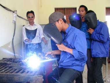 Năm 2016, tỷ lệ tốt nghiệp cao đẳng nghề, trung cấp nghề có việc làm đạt trên 70%
