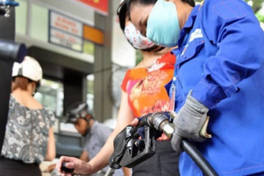Giá xăng giảm nhẹ từ 15h chiều nay (05/04)