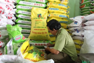 “Mạnh tay” với phân bón giả, kém chất lượng