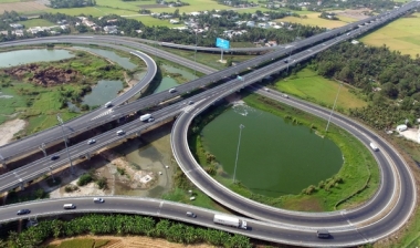 Nhiều rào cản trong thu hút đầu tư tư nhân cho phát triển hạ tầng