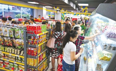 5 lý do khiến cửa hàng tiện lợi hút giới trẻ chi tiền