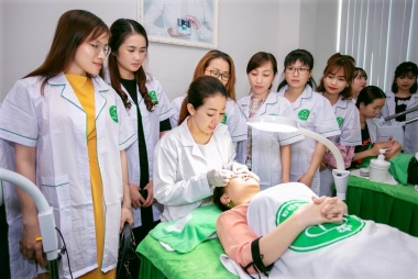 Phụ nữ hiện đại phải biết cách làm đẹp bản thân