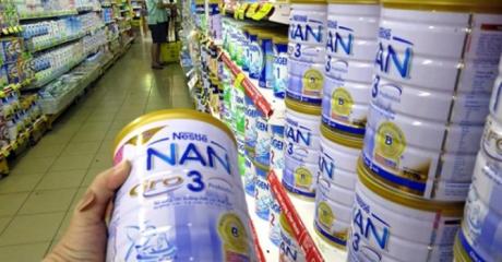 Từ 1/6: Áp giá trần 25 mặt hàng sữa trẻ em