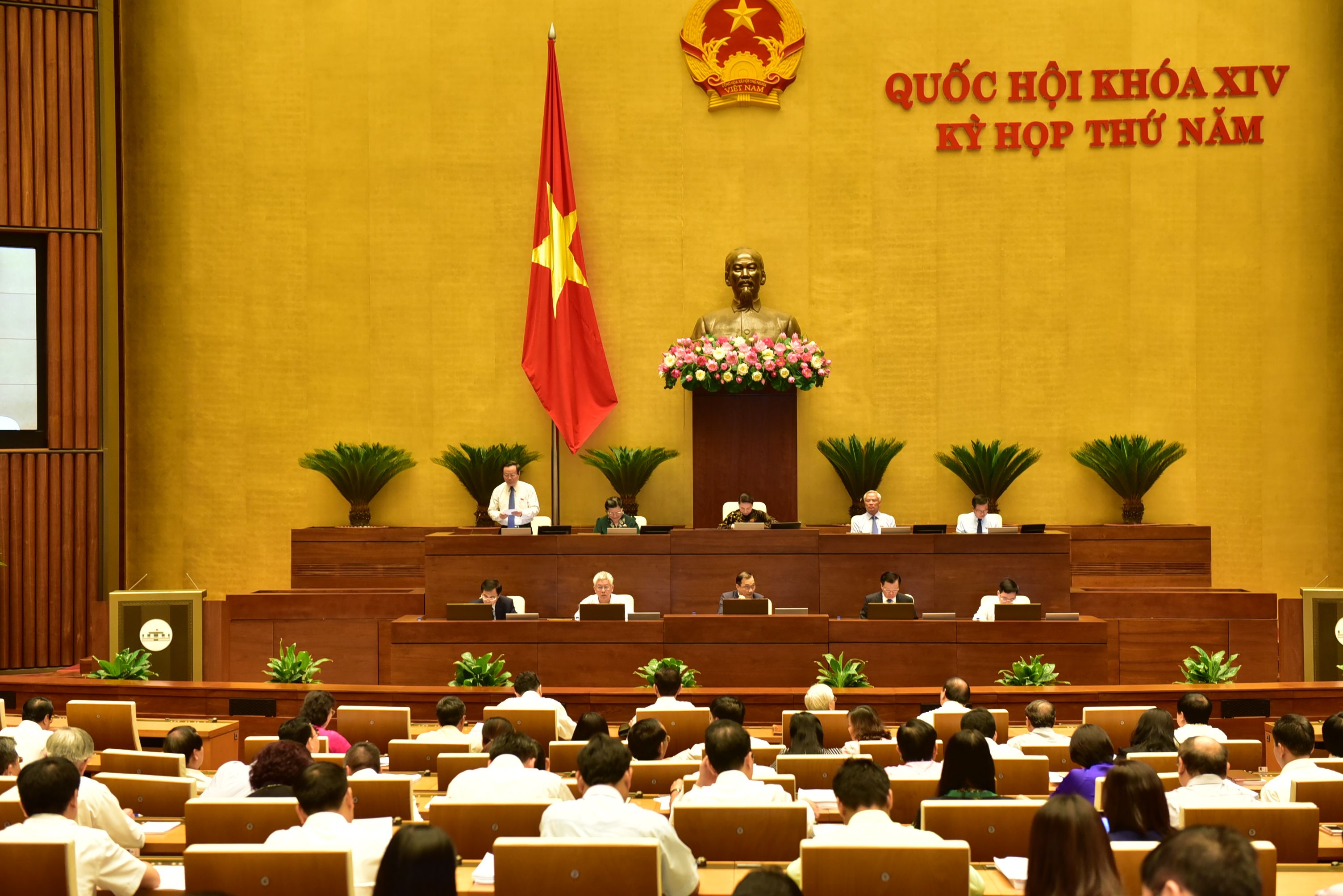 6 nội dung Quốc hội yêu cầu Chính phủ làm rõ thêm trong quản lý DNNN