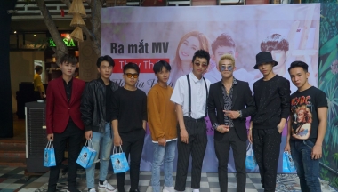 Xúc động buổi ra mắt MV mới của Ca sĩ Hồ Gia Hùng