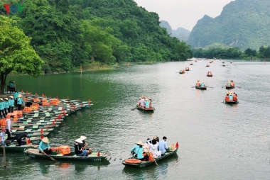 Người Việt Nam đi du lịch Việt Nam