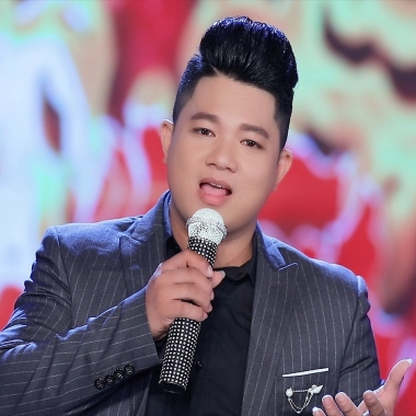 Ca sĩ Quân Nguyễn với niềm đam mê bolero