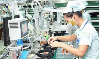 4 tháng đầu năm, sản xuất công nghiệp ước tính tăng 10%