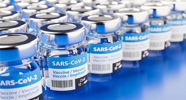 Doanh nghiệp chi tiền mua vaccine, bảo vệ người lao động, được không?