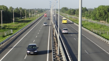 Tháo gỡ khó khăn trong quản lý, khai thác đường cao tốc