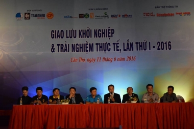 Hơn 1000 bạn trẻ “cháy” hết mình cùng “Ngày hội khởi nghiệp & trải nghiêm thực tế”