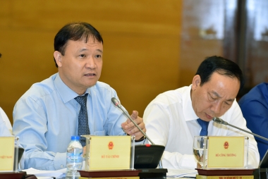 Chưa xem xét tăng giá điện thời điểm này