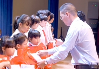 Ngày 1/6: Tân Hiệp Phát tặng hàng nghìn suất quà cho trẻ em tại Bình Dương