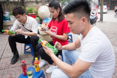 Hàng trăm giải thưởng khuyến mãi hè của Tân Hiệp Phát đã đến với khách hàng