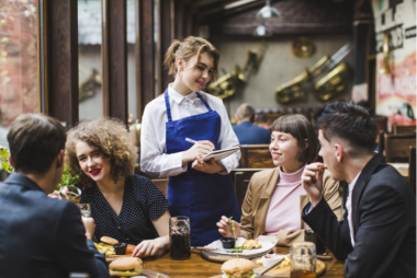 Ngành F&B và câu chuyện tối ưu nguồn nhân lực