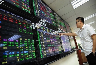 Vietnam Report dự báo TTCK năm 2021 tăng trưởng "cao hơn bình thường"