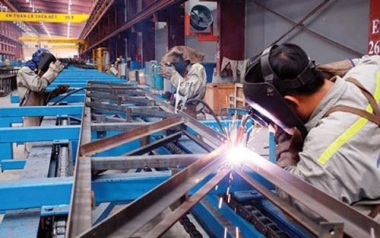 Việt Nam dường như đang đứng ngoài những bất ổn của thế giới