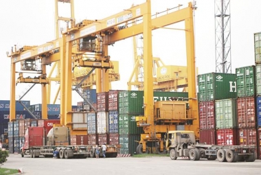 Xử lý hàng tồn đọng tại cảng biển, cửa khẩu: Cần sự nỗ lực từ nhiều phía