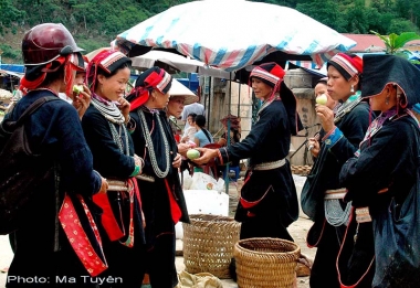 Thu hẹp khoảng cách phát triển giữa Tây Bắc với cả nước