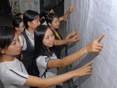 Điểm sàn xét tuyển đại học năm 2015 cao hơn năm trước