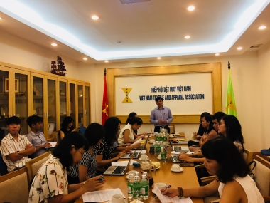 Các doanh nghiệp dệt may đang khan hiếm đơn hàng