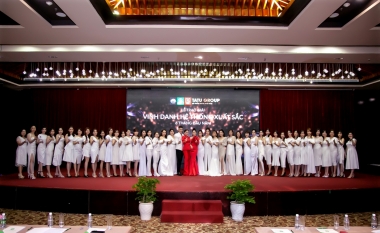 CEO Thái Ngân chi tiền tỷ trao thưởng cho hệ thống trong 6 tháng đầu năm