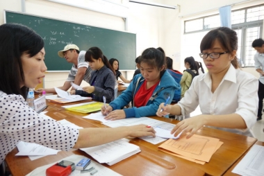 Thí sinh vẫn lúng túng, hoang mang trong cuộc đua chọn trường