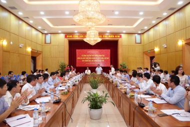 Công việc chậm, Bộ trưởng cũng sốt ruột