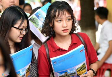 Xét tuyển đại học, cao đẳng đợt 1: Điểm cao chót vót vẫn… trượt!