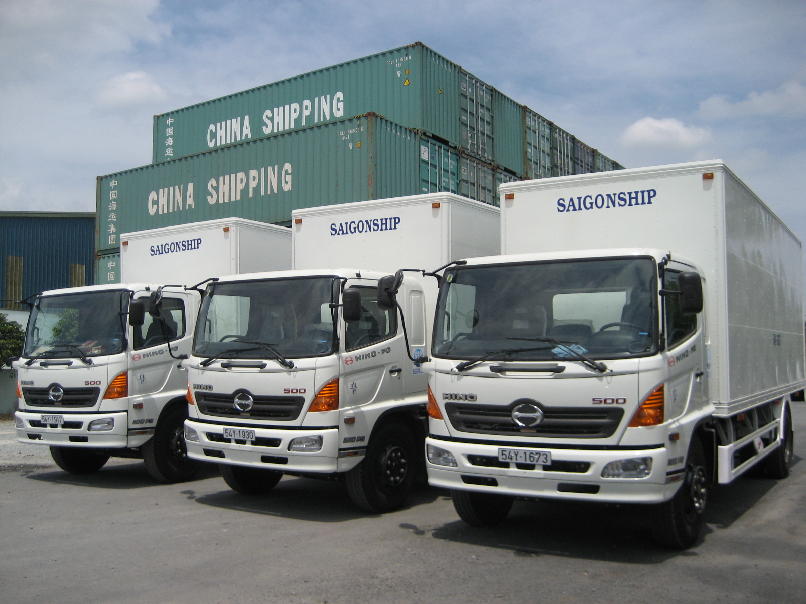 VCCI kiến nghị bỏ quy định về phù hiệu, biển hiệu