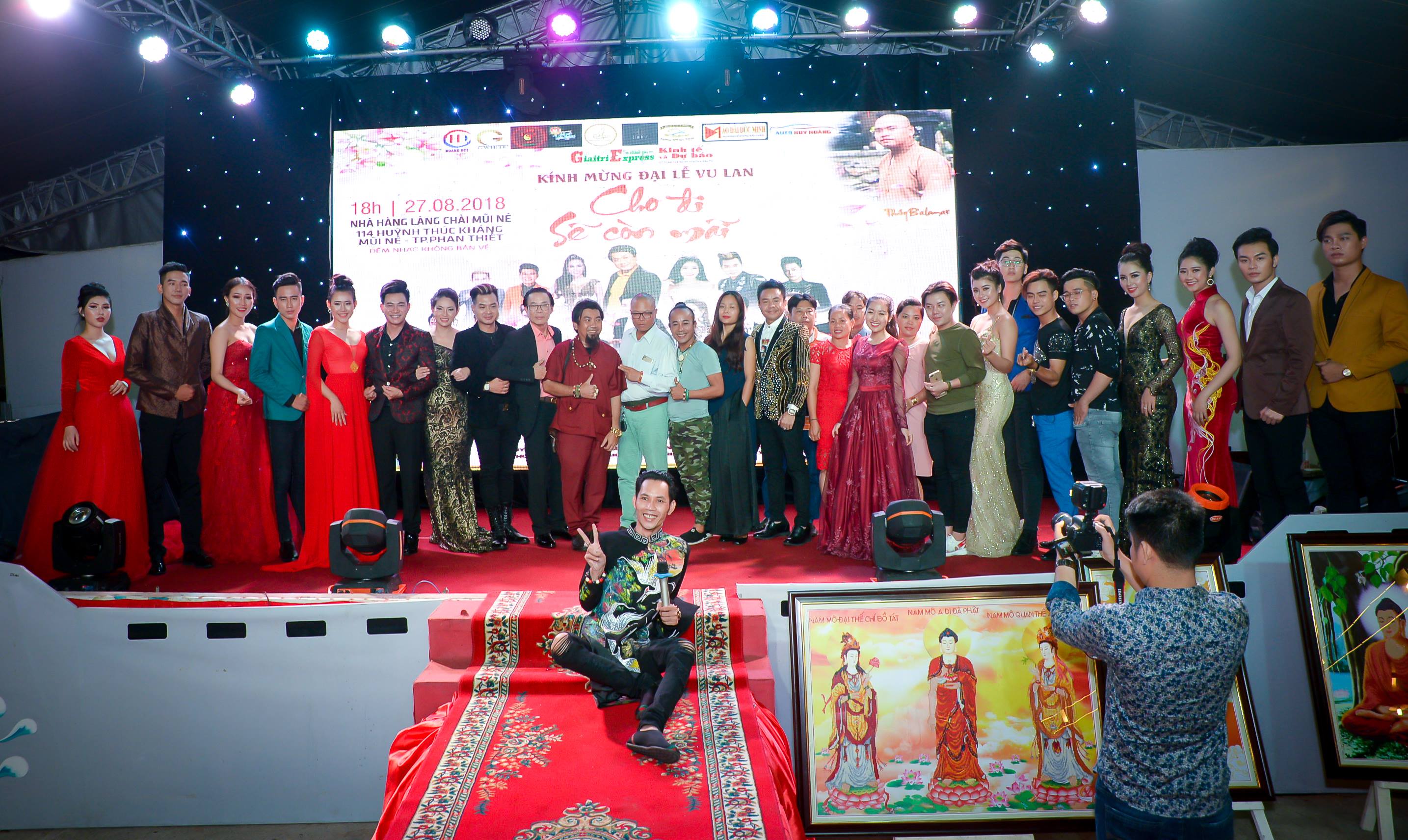 MC-BTV Lê Hùng đem yêu thương về miền biển