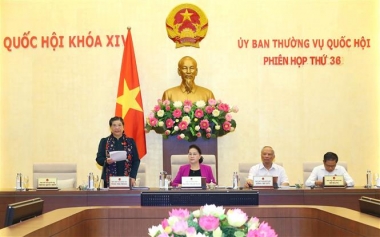 Vấn đề tăng giờ làm thêm và tăng tuổi nghỉ hưu "nóng" phiên họp của UBTVQH