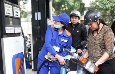 Giá xăng giảm gần 1.200 đồng từ 15h ngày 03/09