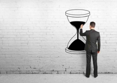 5 hoạt động cần loại bỏ để tiết kiệm thời gian cho nhân viên
