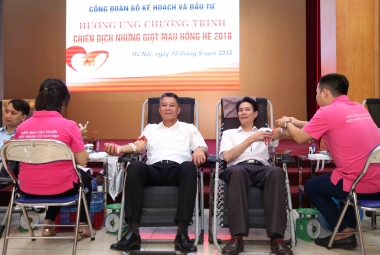 Bộ Kế hoạch và Đầu tư tổ chức chương trình “Những giọt máu hồng hè 2018”