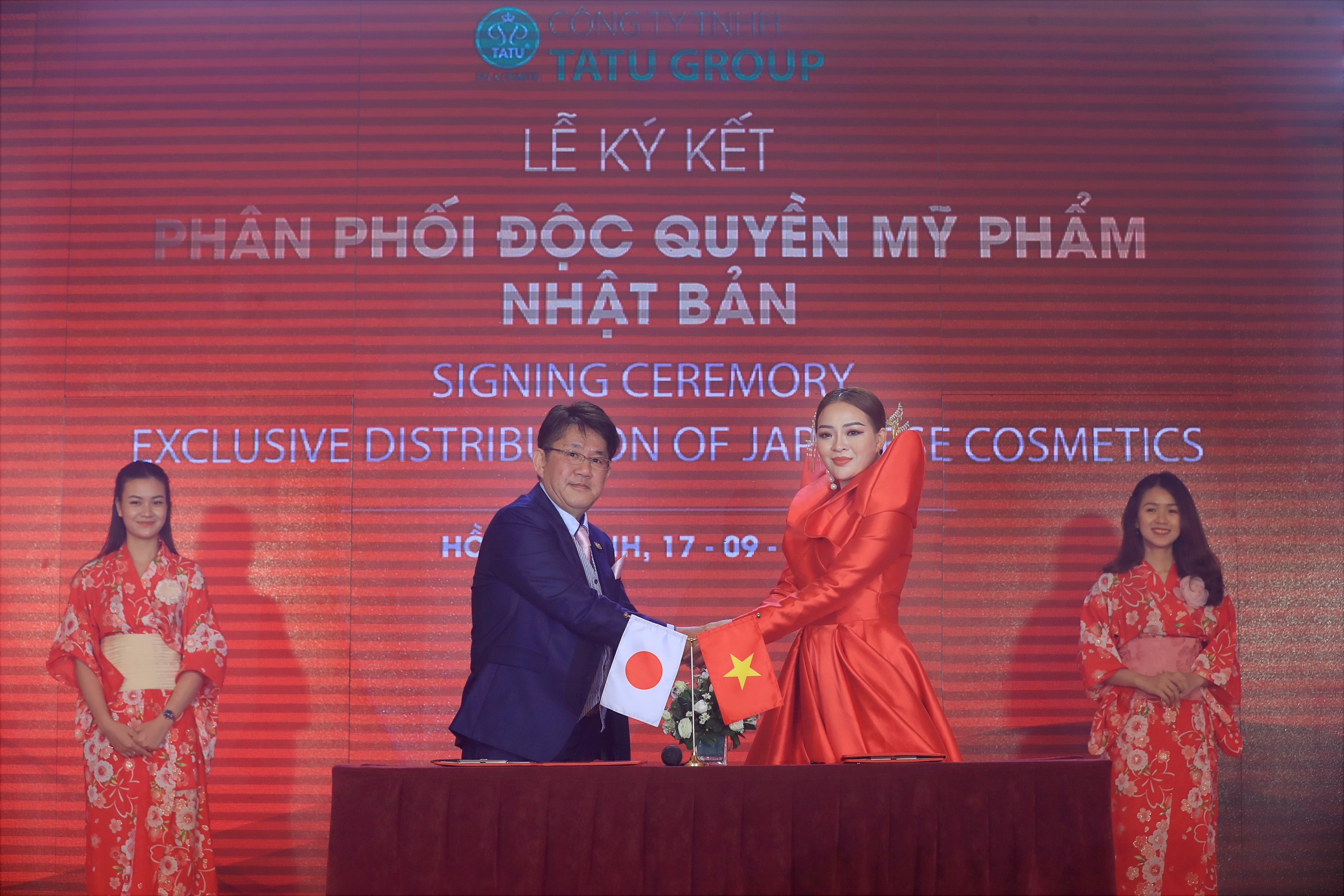 Choáng ngợp trước sự đẳng cấp của Tatu Group trong lễ ra mắt sản phẩm mới