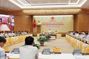 Thủ tướng: Giải ngân chậm - Không chỉ đổ cho khách quan được đâu!